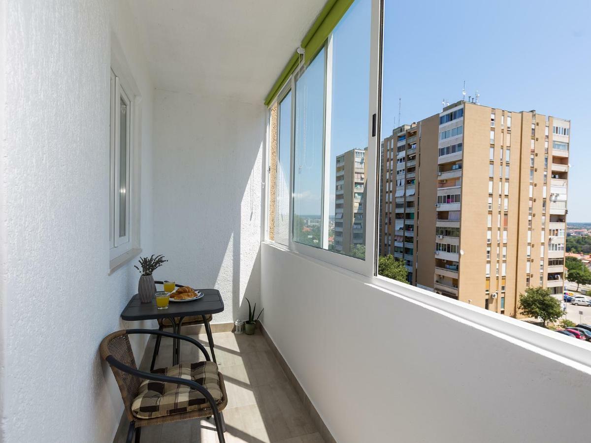 Apartment Lory'S Place Pula Bagian luar foto